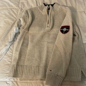 Tommy Hilfiger sweater
